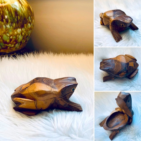 🦋2/$10 3/$15 4/$18 5/$20 Carved Frog Trinket Box